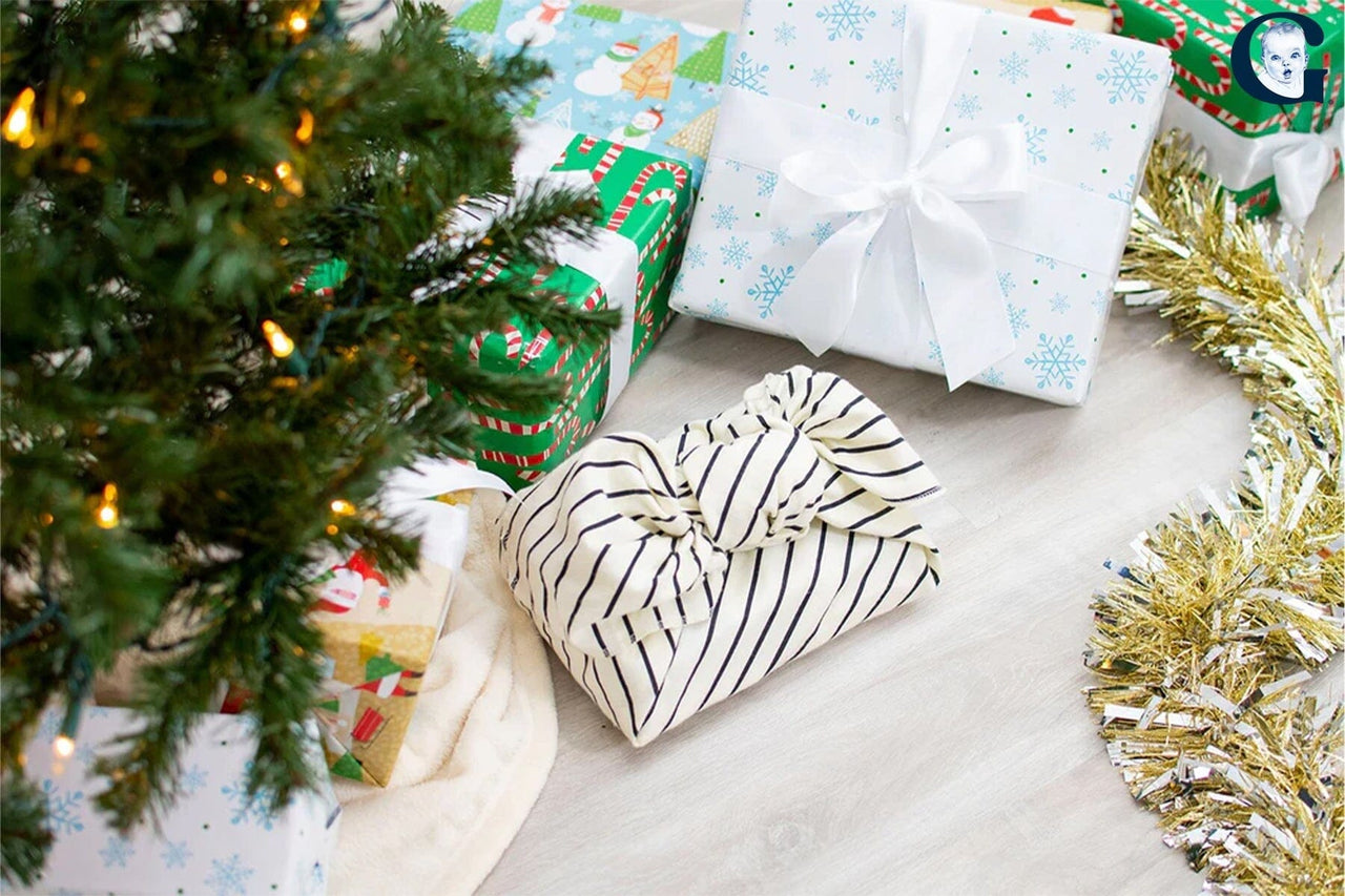 How to Gift Wrap a Christmas Present