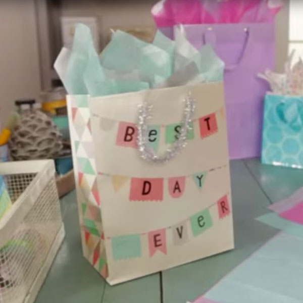 How to Put Tissue in a Gift Box