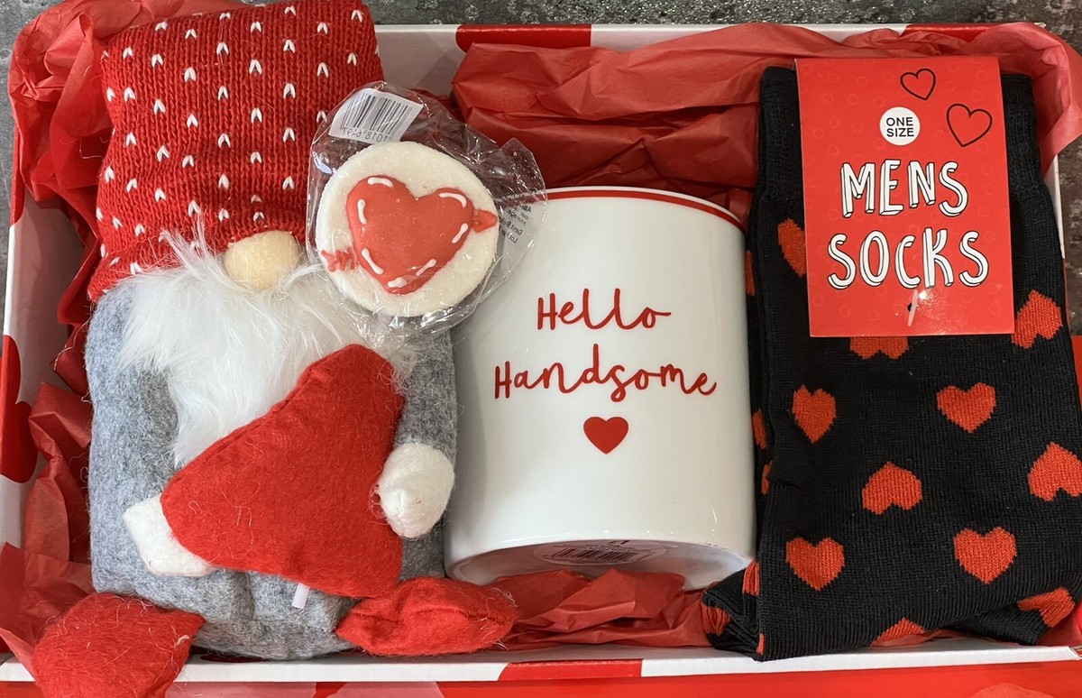 What Christmas Gift for Husband: Unique Ideas He’ll Love