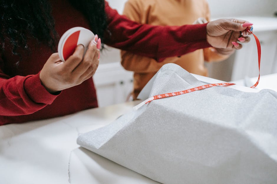 How to Get Help With Christmas Gifts: Expert Tips