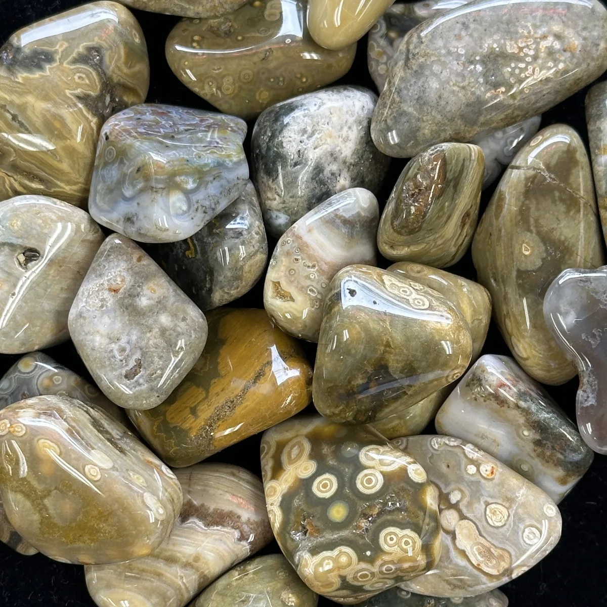 Pairing Ocean Jasper & Carnelian for Solar Plexus Healing