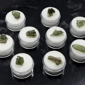 Can You Wear Vivianite and Moldavite Together? Safety Guide