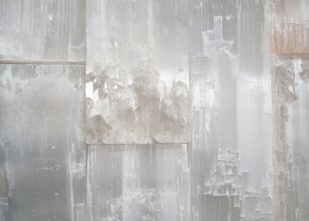 cloudy dull selenite charging plate
