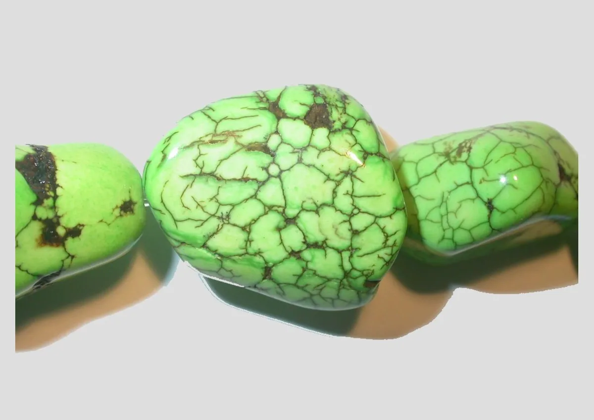 dyed howlite