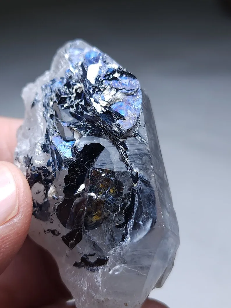hematoid quartz vs schorl