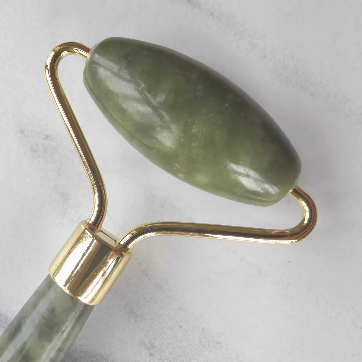 how to cleanse crystal facial roller without loosening glue