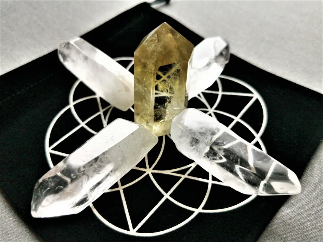 how to cleanse crystals with visual white light meditation