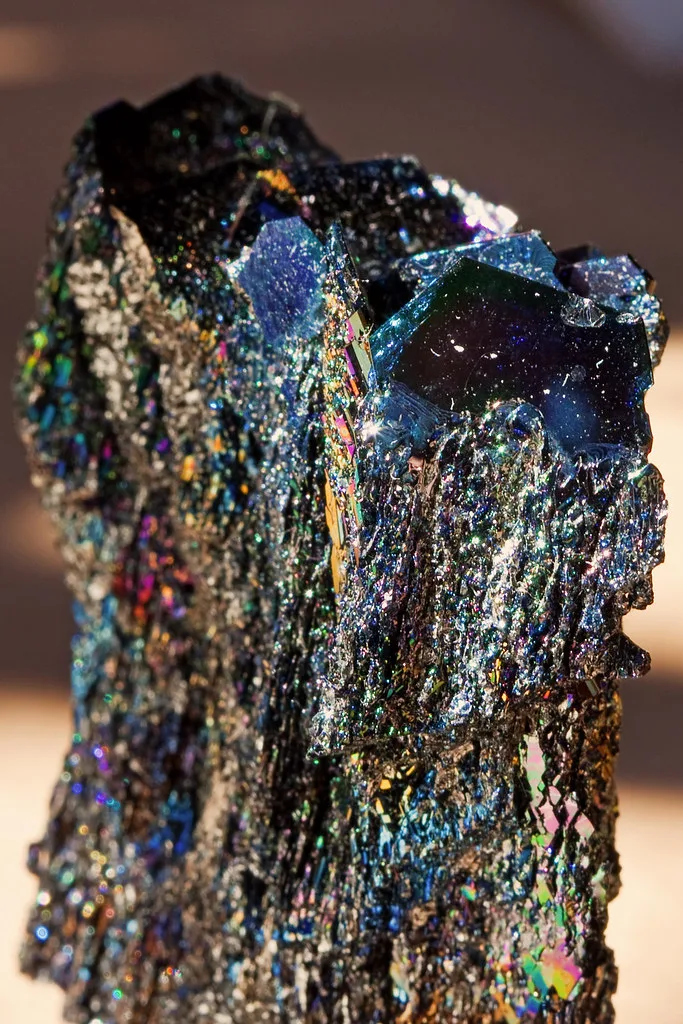 how to tell if carborundum is natural stone or industrial byproduct