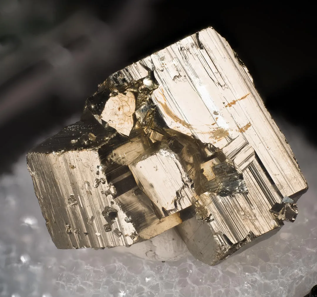 Pyrite vs Gold: The Simple Streak Plate Test Guide