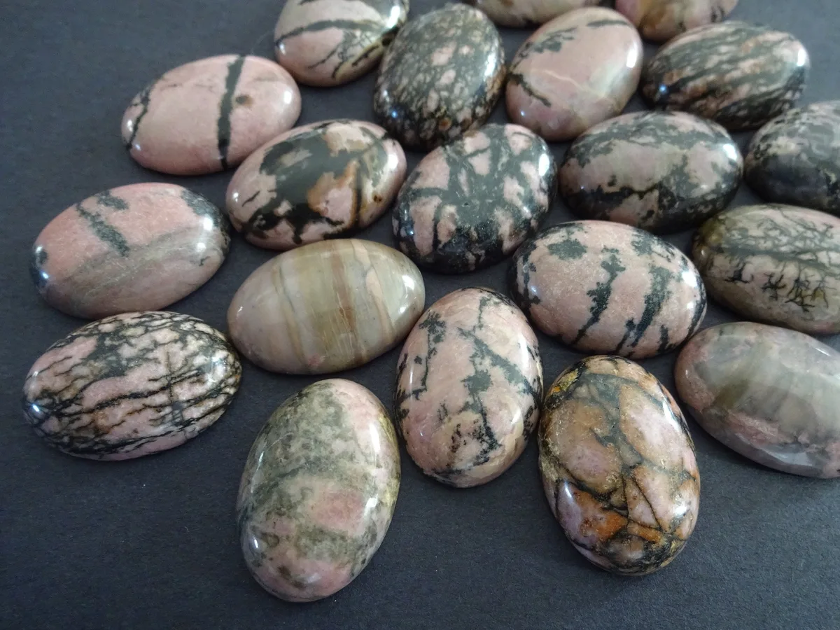 How to Spot Fake Rhodonite: Check the Black Veins