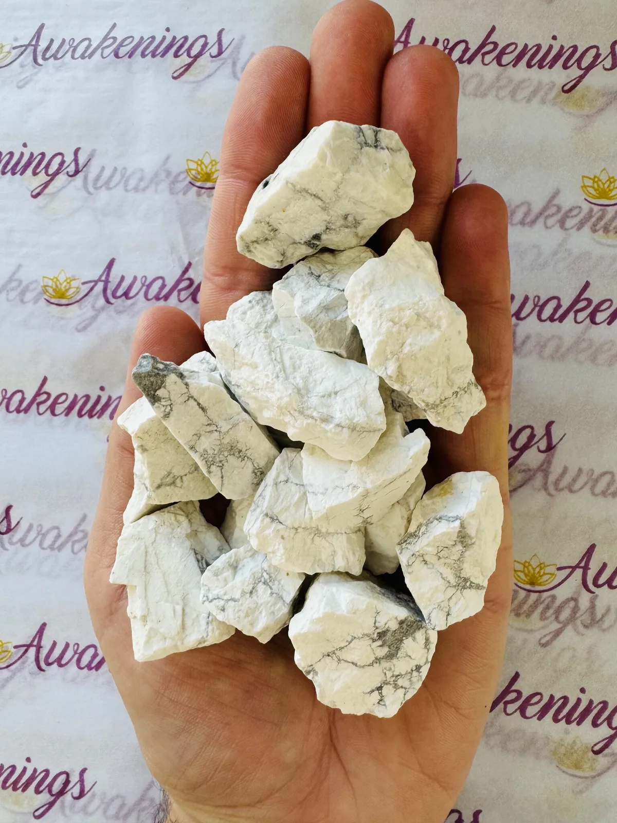 White Howlite stone texture